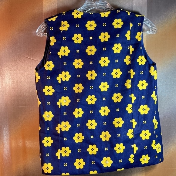 Vintage 2 piece navy & yellow 70’s set. Vest and skirt. 22” waist Size small 120 - Picture 5 of 5